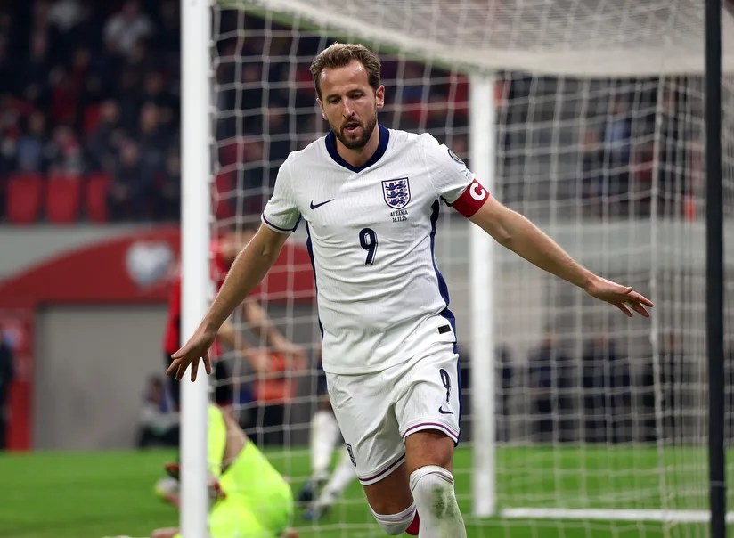 Harry Kane wearing the exclusive golden boot winner patch on his England sleeve at World Cup 2026