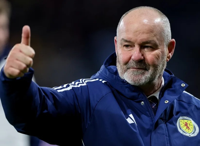 Scotland head coach Steve Clarke addressing players at the 2026 FIFA World Cup in Boston